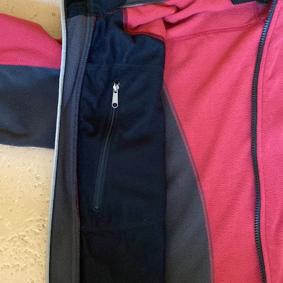 Mountain Hardwear🌸🌸 - Picture 6 of 6